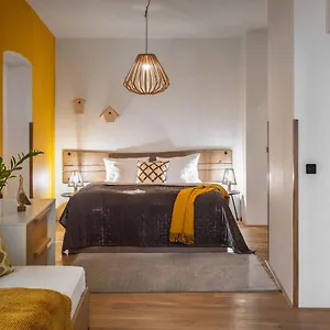  شقة فور تريز